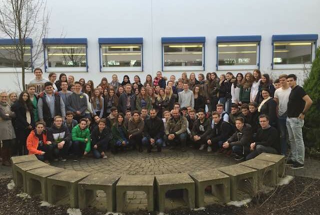 „Dialog Integration und Freundschaft-Unterricht“ an der Schule – KW 50 / 15